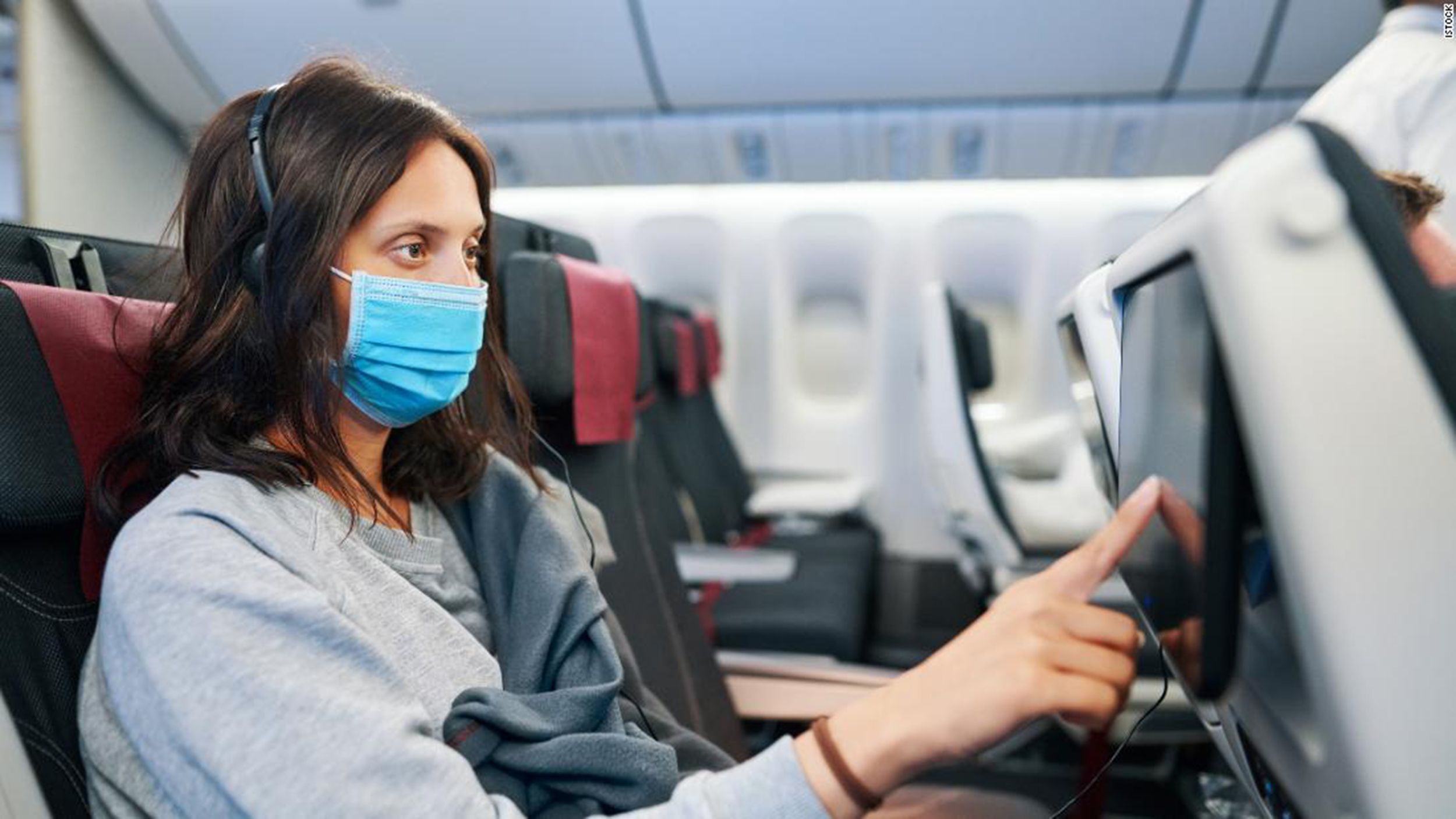 Cómo protegerse del coronavirus mientras se viaja